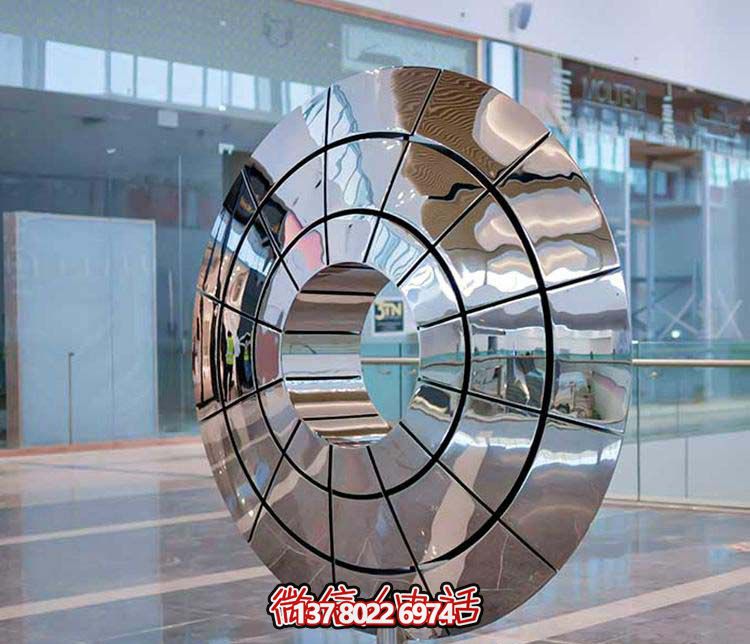 不銹鋼雕塑傘狀圓環(huán)，創(chuàng)意裝點(diǎn)商廈鏡面
