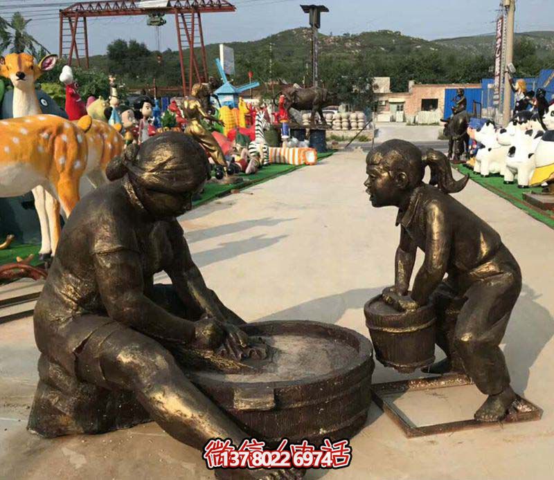 【親情無價，母親洗衣服記憶——母親洗衣服銅雕雕塑景區】