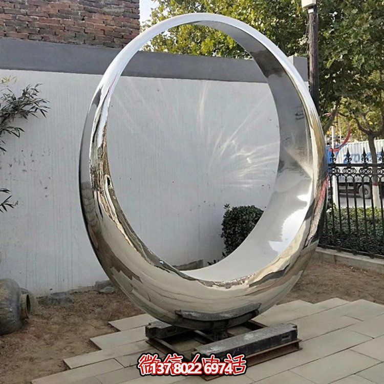 高級不銹鋼圓環(huán)雕塑，構筑優(yōu)雅園林景觀