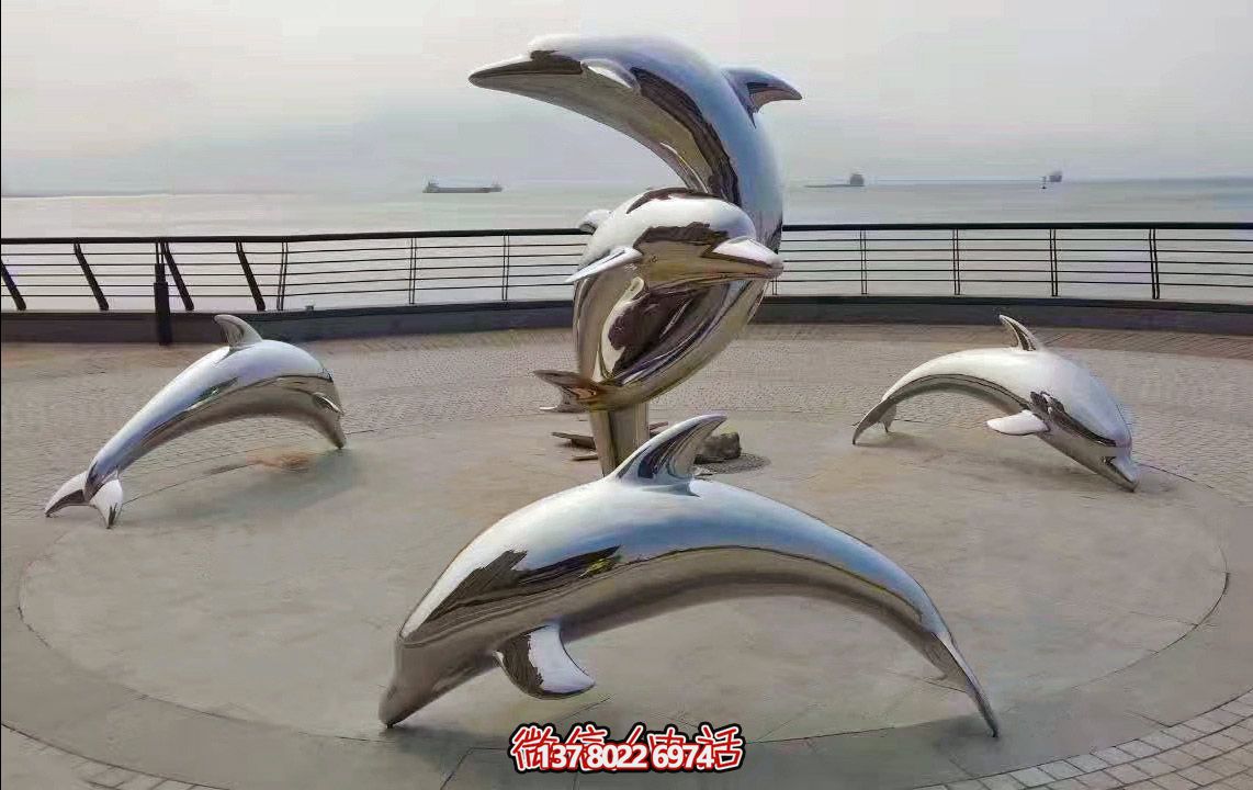 海邊創意不銹鋼鏡面跳躍的海豚雕塑 海邊創意不銹鋼鏡面跳躍的海豚雕塑